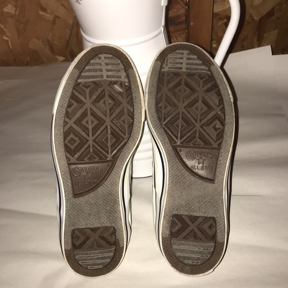 Women’s Low Top White Converse Size 6 - Picture 8 of 12